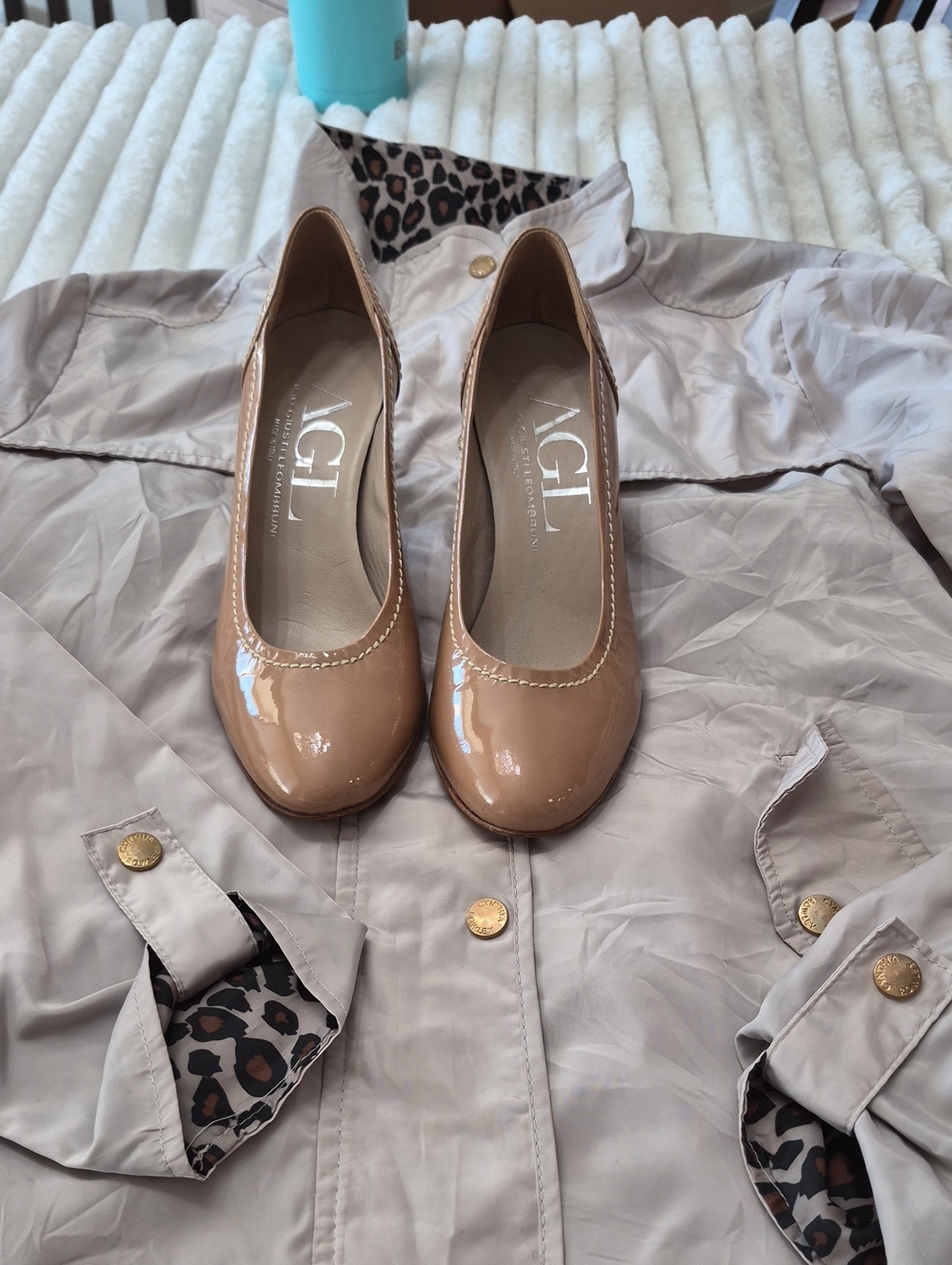 Lot AGL PUMPS WOMEN'S SZ 38 $495 & CYNTHIA ROWLEY JACKET SZ SMALL